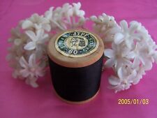 Ancienne bobine en bois