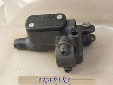 maitre cylindre de frein avant