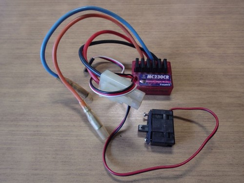 Futaba amp mc230cr esc - futaba,