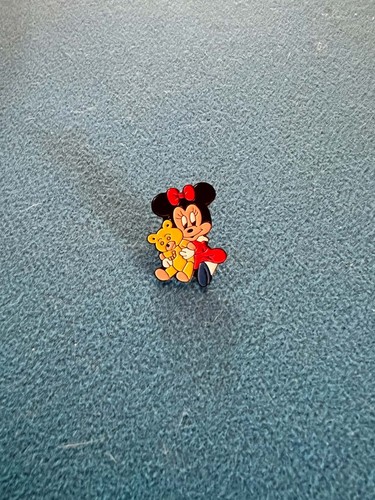 Disney pin métal - pin’s,