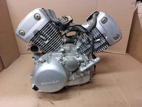 Moteur 915 kms origine honda - moteur,