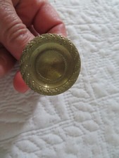 1 ancien bouton en bronze pour