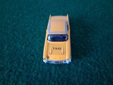 Voiture TAXI à friction 1/32