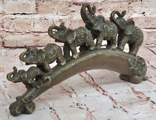 Majestic Art Déco Éléphant