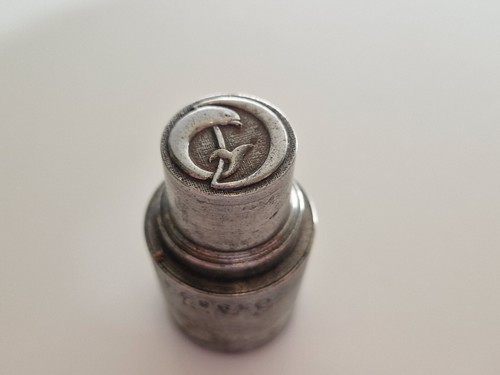 Coin frappe acier - acier,