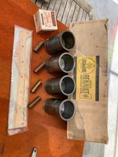 CHEMISES PISTONS NEUF ORIGINAL NOS RENAULT FREGATE SG2 MOTEUR 688 DIAMETRE 88