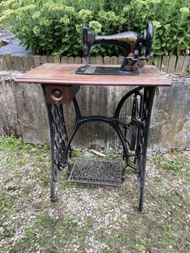 Machine coudre singer - a,