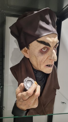 Bust life size - bust,