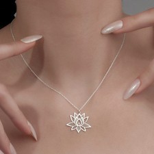 Pendentif fleur de lotus en