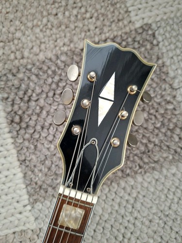 Ancienne guitare électrique - guitare,