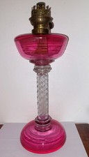 RARE LAMPE A PETROLE EN VERRE