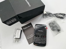 BlackBerry Bold 9780 - 512 MB - 3G  5MP microSDHC GPS Black/White  (Unlocked)