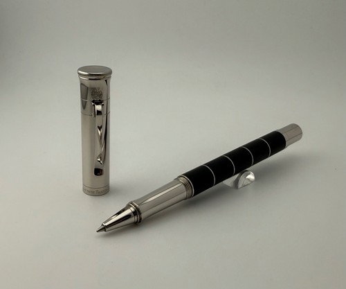 Stylo roller graf von - stylo,