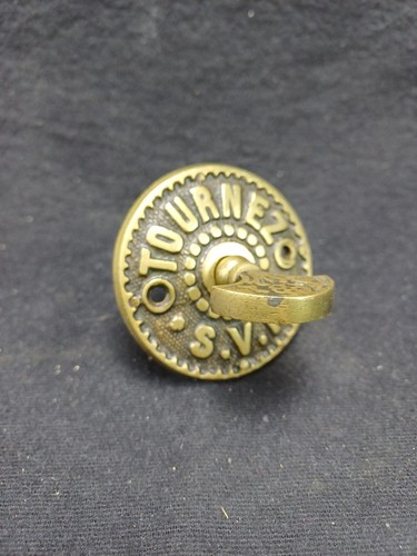 Ancien plaque bouton sonnette