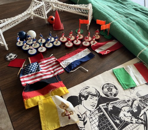 Vintage subbuteo table - subbuteo, soccer