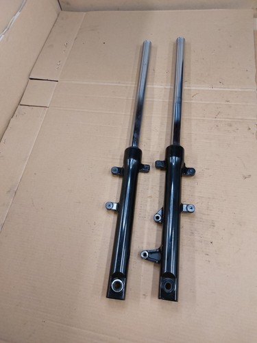 Tube fourche gauche et - fourche,