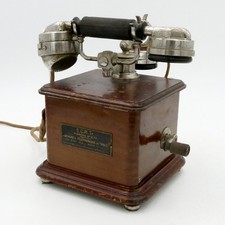 Appareil téléphonique de table ou téléphone, 1910, ancien.