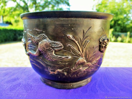 Antique bronze pot - cover, 19th