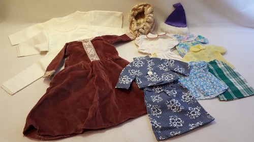 Lot vêtements anciens - de,