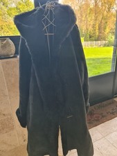 Manteau en peau lainée retournée véritable à capuche, noir intérieur mouton T 44