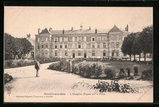 Old postcard Neuville-aux-Bois, L ́Hospice Facade sur le Parc 