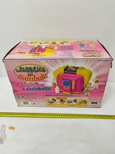 La Fabrique Des Poupées De Sbrodolina Et Cicciobello, Gig Vintage Neuf