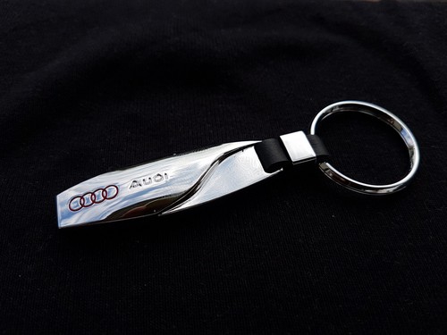 Porte clé audi métal - porte, en