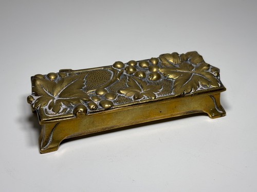 Boîte timbre laiton art - à, en