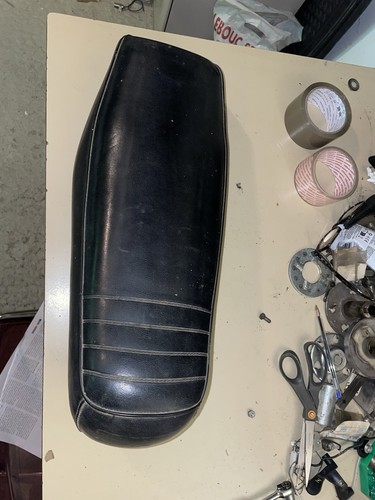 Selle peugeot gt10 - selle,