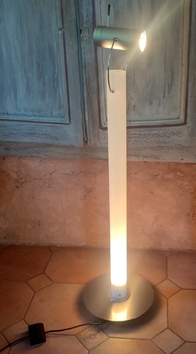 Lampadaire liseuse design