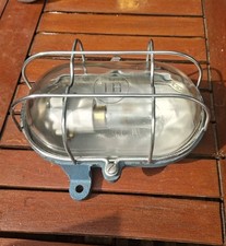 Applique hublot fonte