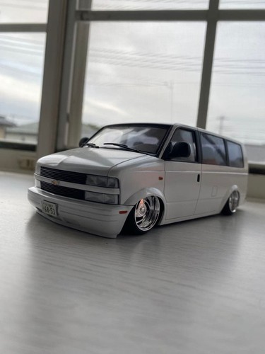 Fujimi chevrolet astro - 1/24,