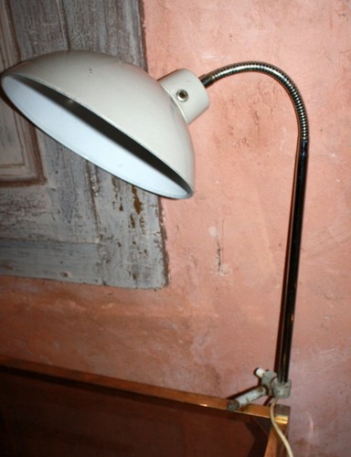 Lampe industrielle ancienne - lampe,
