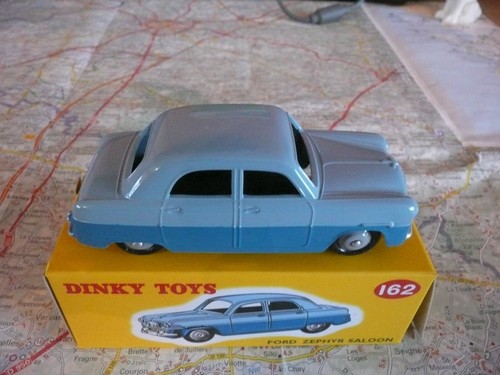 Ford zéphyr saloon - ford, bicolore