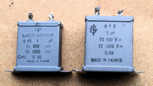 Lot condensateurs à bain - condensateurs,