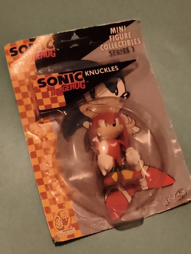 Figurine knuckles sonic the - figurine,