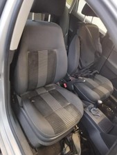 Siege avant droit VOLKSWAGEN POLO 4 PHASE 2 6Q0881405CPYRA