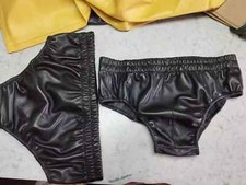 Une paire de 2 slips homme