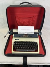 Machine à écrire Erika