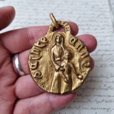 Médaille en Bronze Signée Ph. ROCH Sainte Anne Grand Format