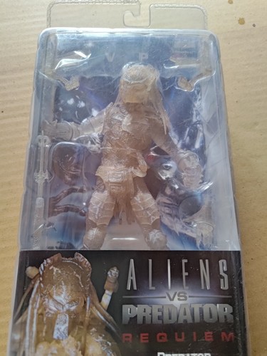 Alien predator figurine - predator,