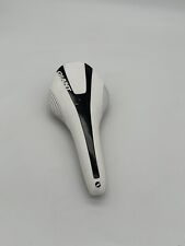 GIANT VELO SADDLE - BICYCLE SEAT- WHITE/BLACK 2013