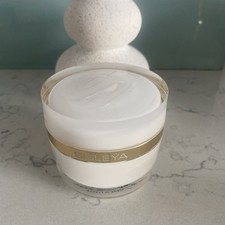 🌸🌸Sisleya Sisleya