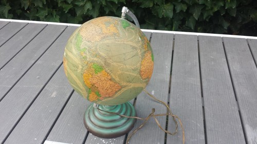 Ancien globe terrestre
