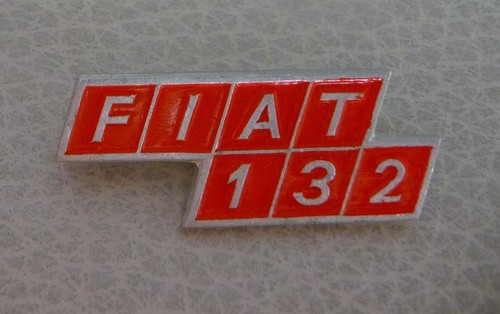épingle fiat 132 signée sat - fiat,