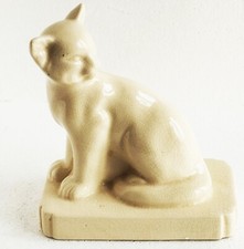 Art déco, Chat en faïence