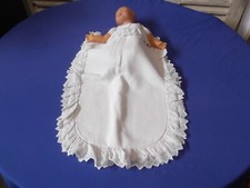 Nid d'ange ancien de bébé (