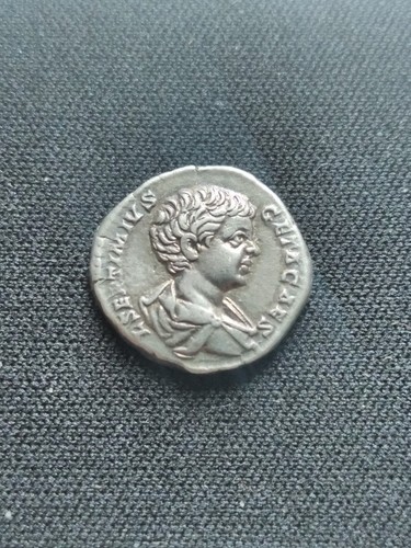Denier geta - de,
