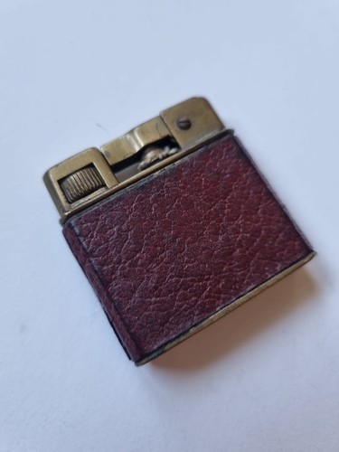 Ancien briquet essence semi - ancien,