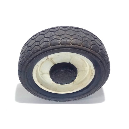 Roue avant droit pour tondeuse - avant,